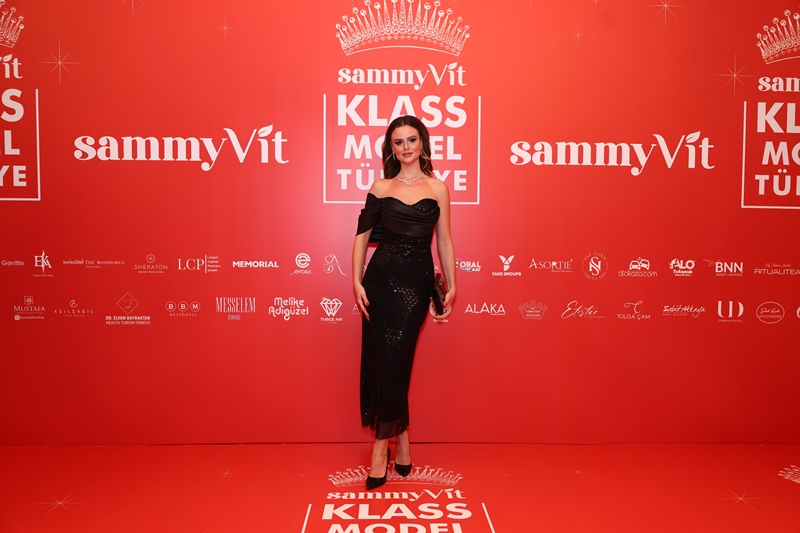 Sammyvit Klass Model Türkiye 2025 :  Ünlü �simler K�rm�z� Hal� ��kl���yla Oscar Gecesini Aratmad�